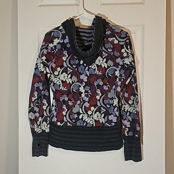 Roxy Floral Print Full Zip Jacket Thumbholes Size XL - Picture 4 of 5
